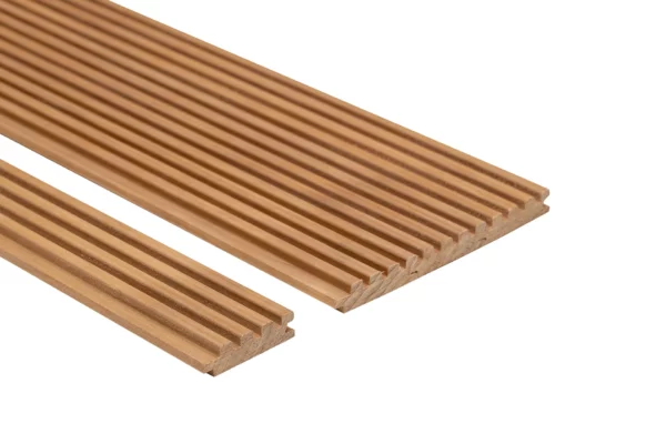 Thermo-modified European Aspen Cladding – Kyte S