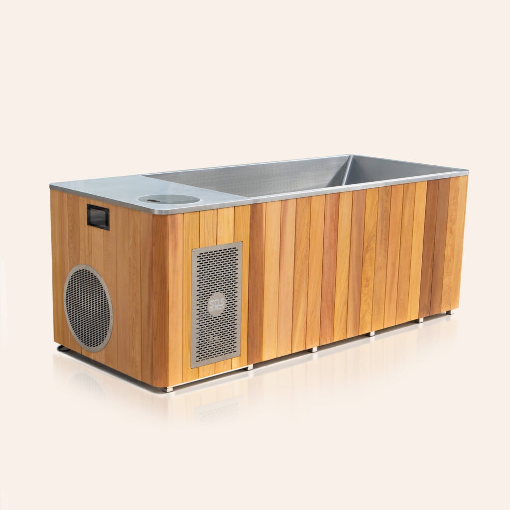 An angled image of SDS Australia's Red Cedar Ice Bath.